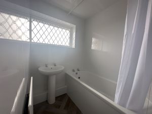 Photo 11- click for photo gallery